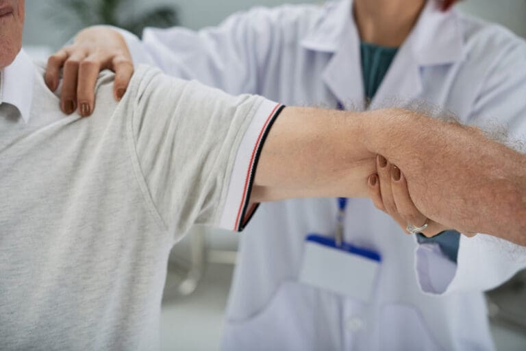 Zaburzenia odżywiania a neurologia i psychiatria – jak leczyć anoreksję i bulimię?
